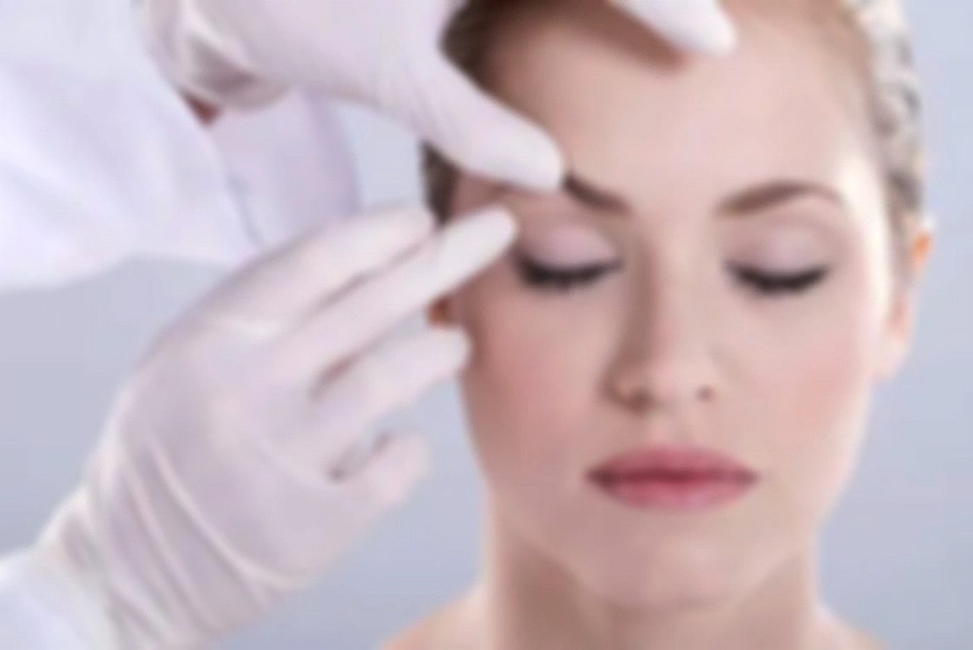 Aesthetic facial treatment